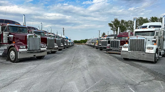 Meilleur camion highway avec sleeper en 2026 : guide expert complet et comparatif des semi-remorques longue distance